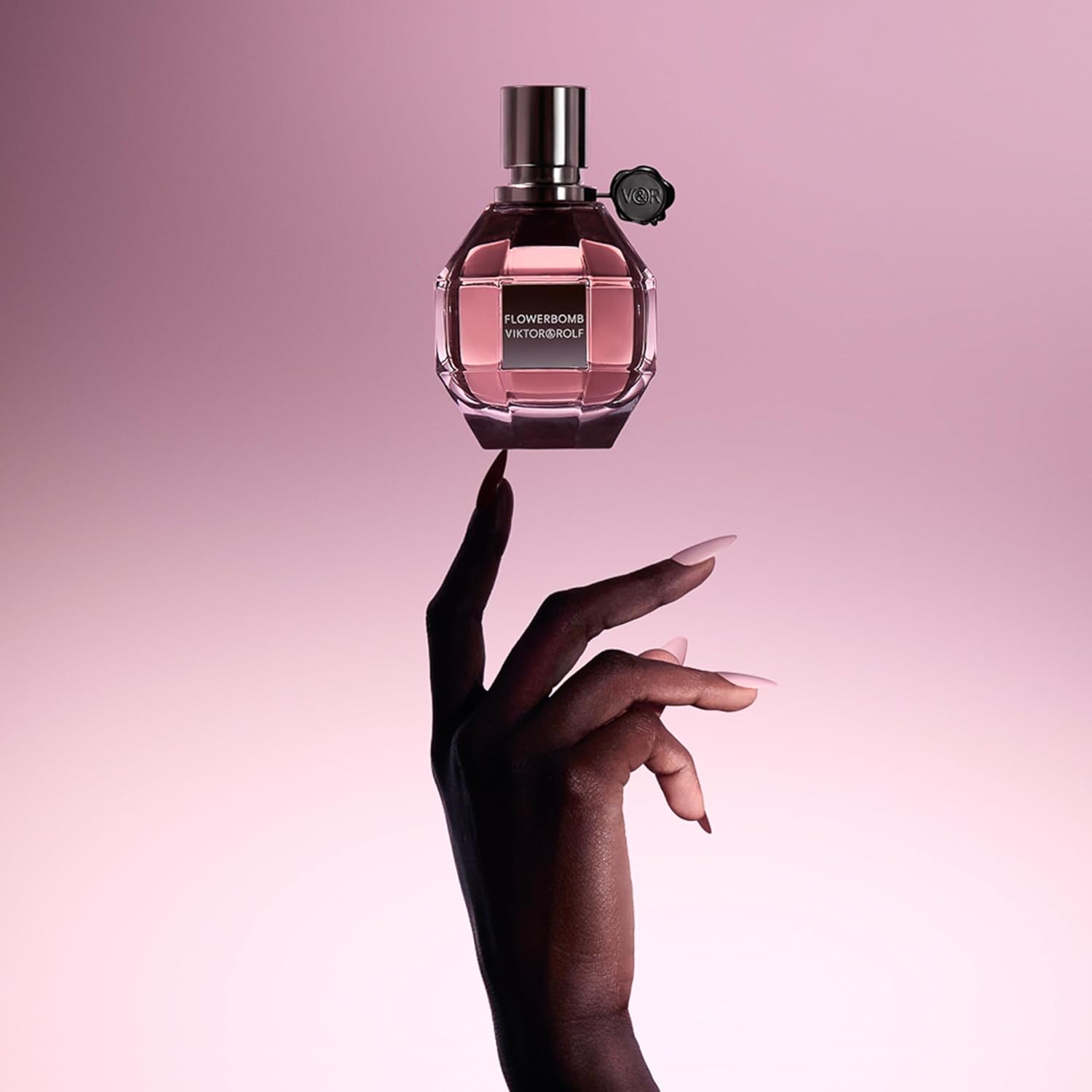 Viktor&Rolf - Flowerbomb Eau de Parfum - Women's Perfume - Floral & Woody - With Notes of Rose, Peony & Patchouli - Image 5