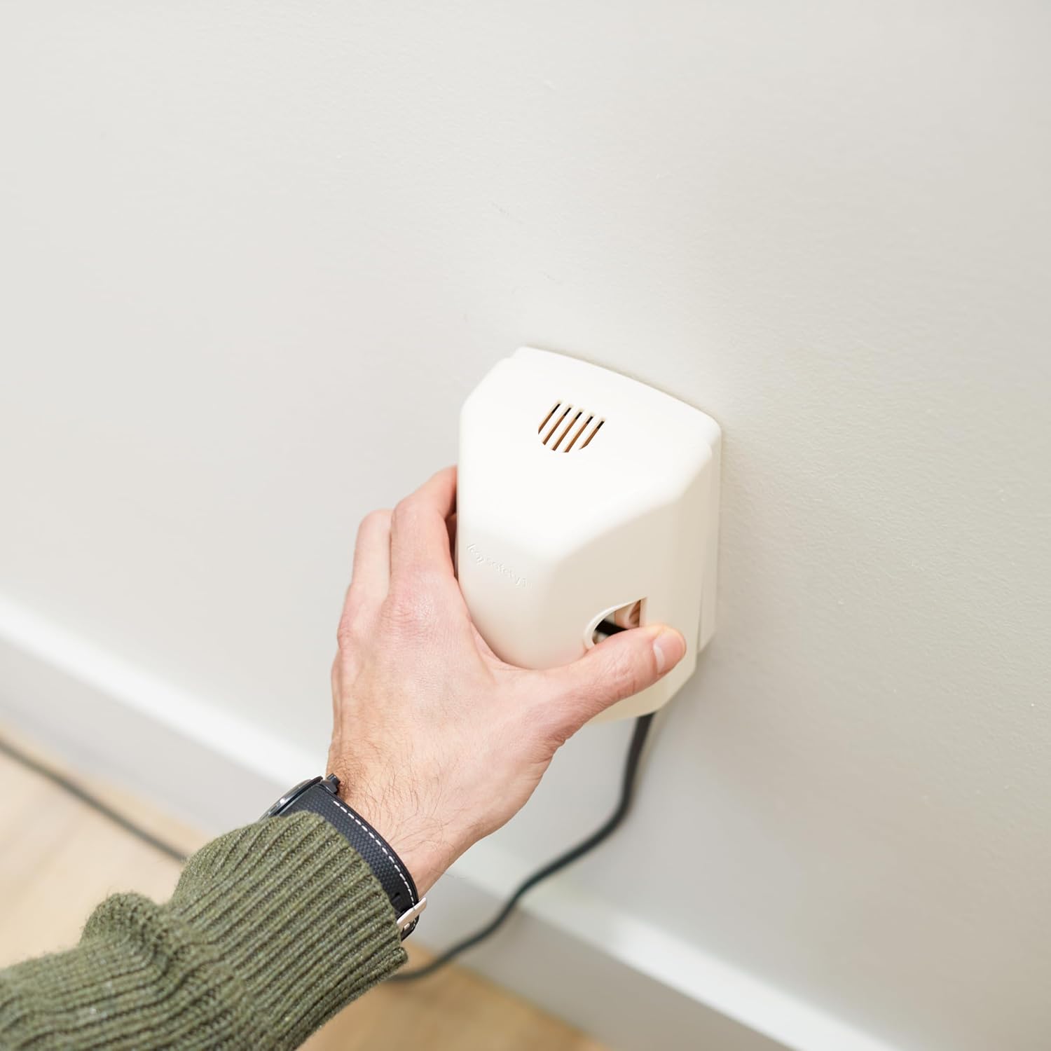 Safety 1st Outlet Cover with Cord Shortener for Baby Proofing - Image 9