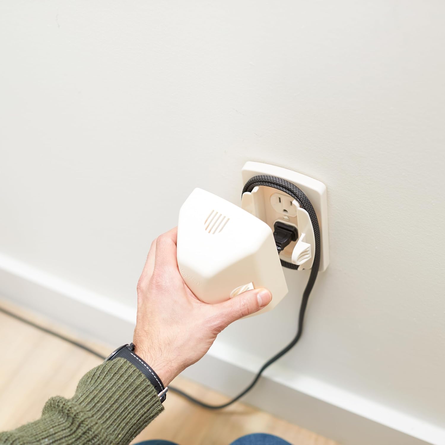 Safety 1st Outlet Cover with Cord Shortener for Baby Proofing - Image 8