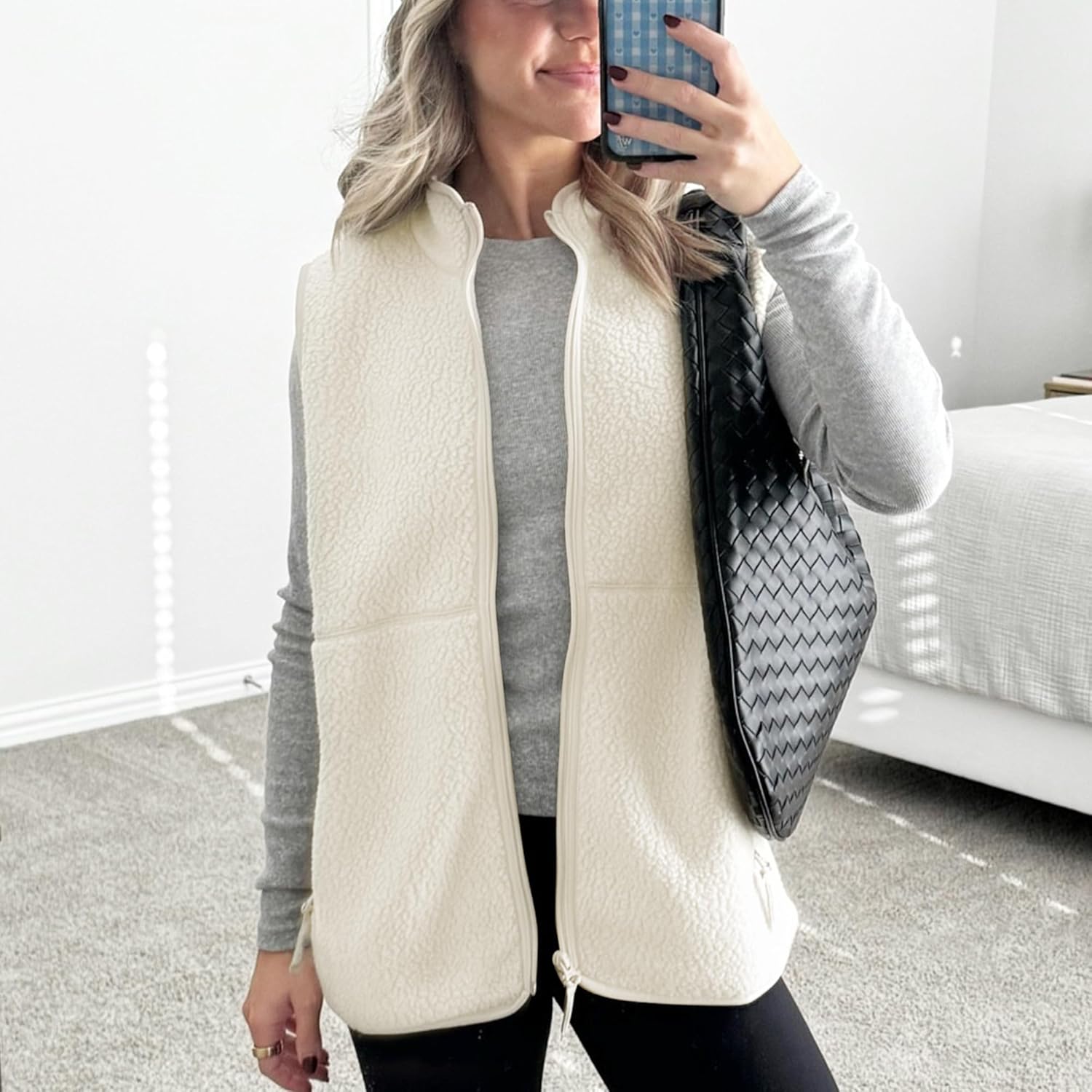 Hixiaohe Sherpa Fleece Vest for Women Trendy Warm Sleeveless Vests Jacket Lightweight Zip Coats with Pockets Fall Outerwear - Image 5