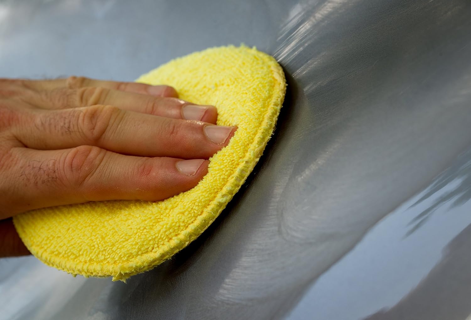 Mothers Microfiber Polishing Pad and Cleaning Pads for Car Detailing, 5 Inch Diameter, Yellow, 6 Pack - Image 4
